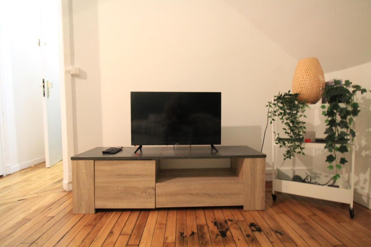 Disponible - Appartement Entier - 10Mn Rer B Aeroport Cdg - Paris Gare Du Nord, T11 Express, Le Bourget, Tout Equipe, Netflix Gratuit, 3 Personnes, 4Eme Etage, Escaliers, Parc Des Expositions, Parking Rue Gratuit Apres 19H Дранси Экстерьер фото