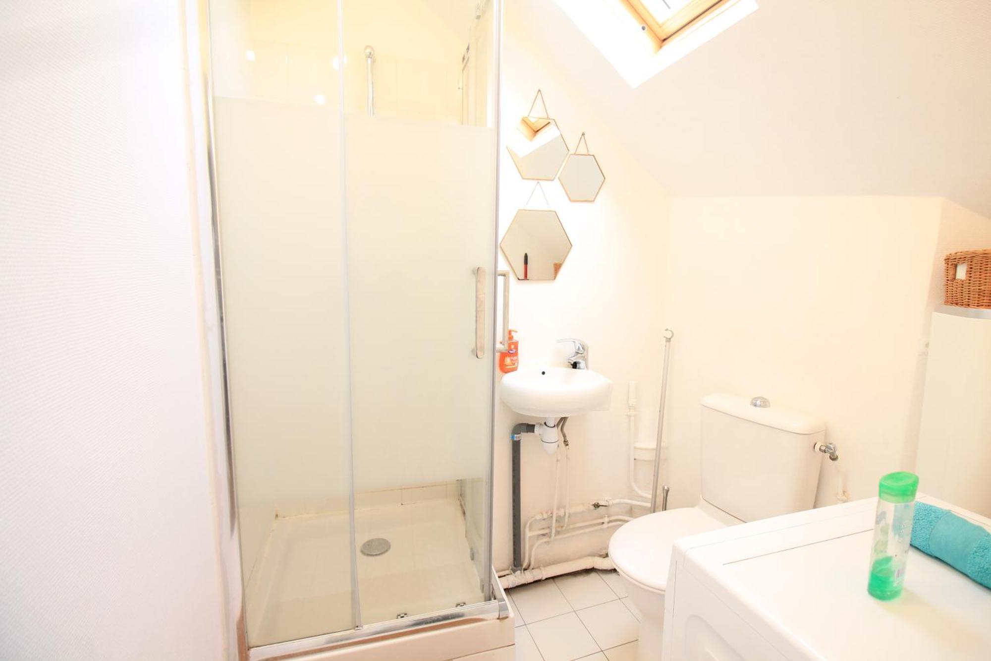 Disponible - Appartement Entier - 10Mn Rer B Aeroport Cdg - Paris Gare Du Nord, T11 Express, Le Bourget, Tout Equipe, Netflix Gratuit, 3 Personnes, 4Eme Etage, Escaliers, Parc Des Expositions, Parking Rue Gratuit Apres 19H Дранси Экстерьер фото