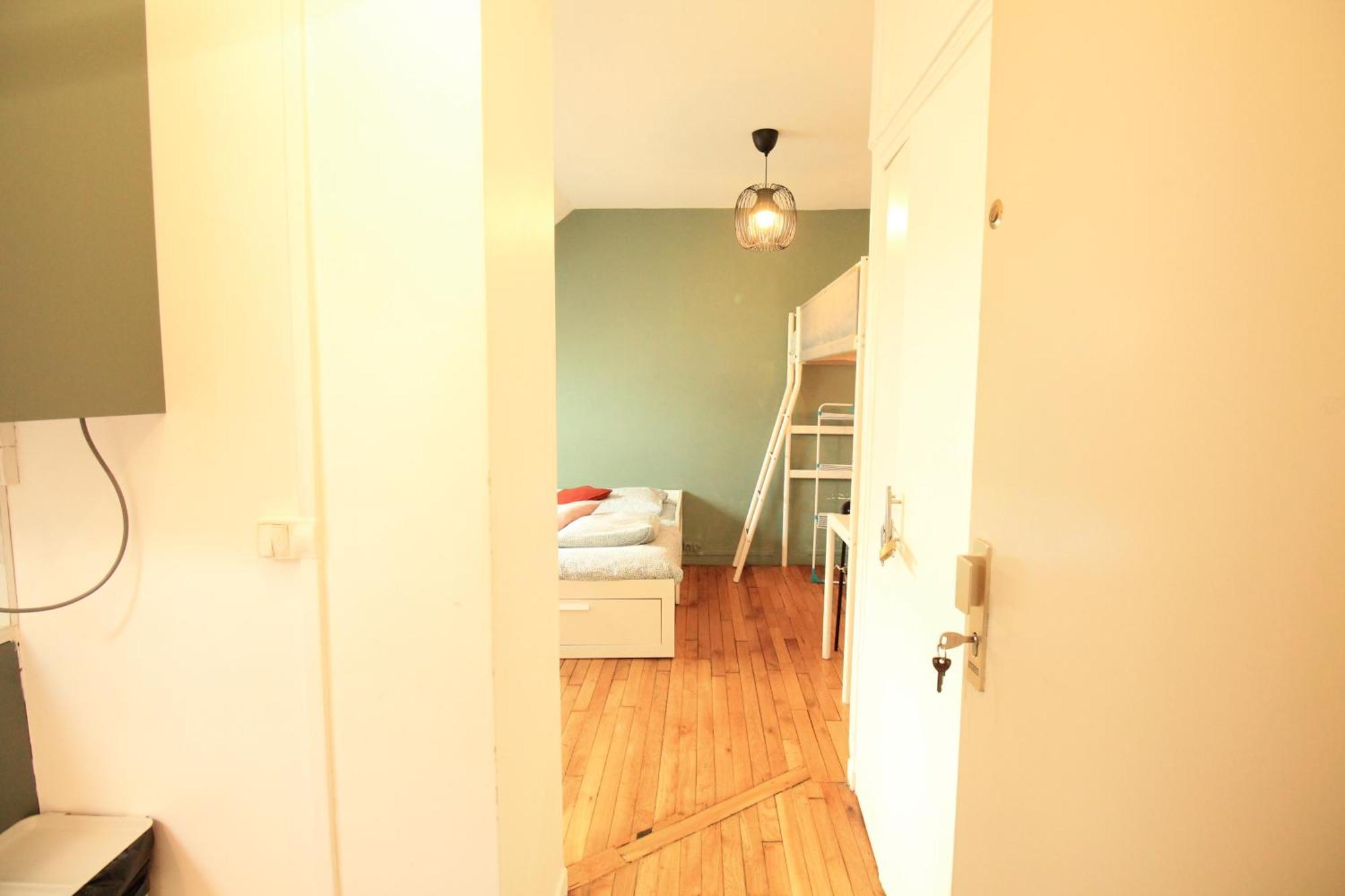 Disponible - Appartement Entier - 10Mn Rer B Aeroport Cdg - Paris Gare Du Nord, T11 Express, Le Bourget, Tout Equipe, Netflix Gratuit, 3 Personnes, 4Eme Etage, Escaliers, Parc Des Expositions, Parking Rue Gratuit Apres 19H Дранси Экстерьер фото